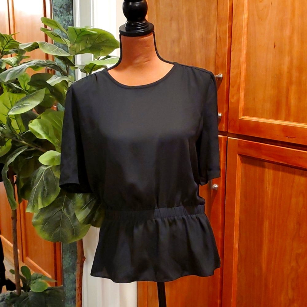 Black short sleeve Pelham Blouse